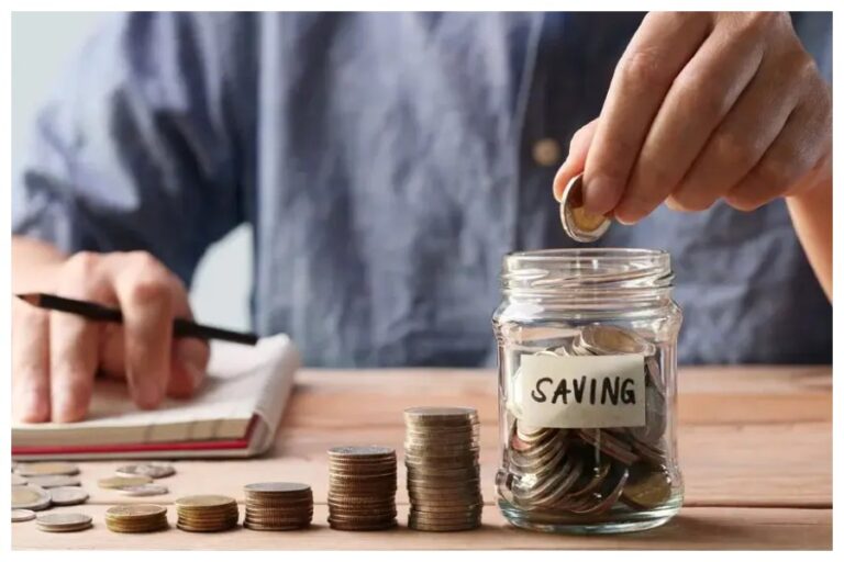 Income Tax Saving Plan: इनकम टैक्स बचाने के लिए निवेश करें इन पॉलिसियों में, होगा फायदा बढ़ेगा बैंक बैलेंस