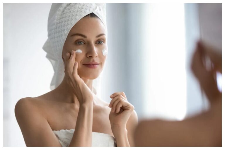 Daily Skin Care Tips: हर दिन दिखना चाहते हैं तरोताजा तो रोजाना चेहरे पर लगाएं ये, बल्ब की तरह चमकेगी त्वचा