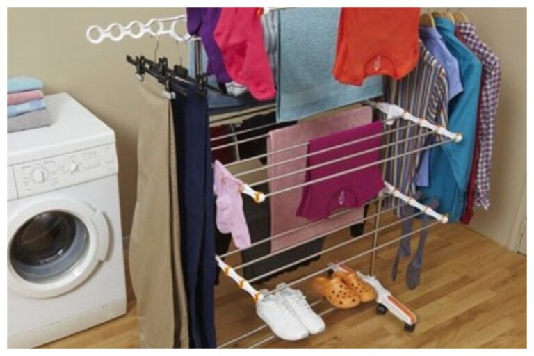 Winter Clothes Drying Tips: सर्दियों में कपड़े सुखने हो रहे हैं मुश्किल तो इन तरीकों को अपनाएं, झट से सुखेंगे कपड़े नहीं आएगी परेशानी