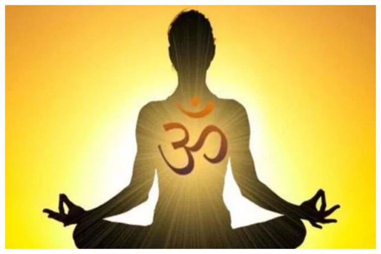 Yoga In Winter: सर्दियों में अपनाएं ये योगा आसन, इस ठंड़ में देंगे गर्मी का अहसास