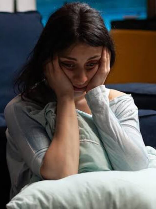 Health News: मेंटल हेल्थ के लिए बेहद खराब माने जाते हैं ये फूड्स, डाइट में इन्हें ना करें शामिल