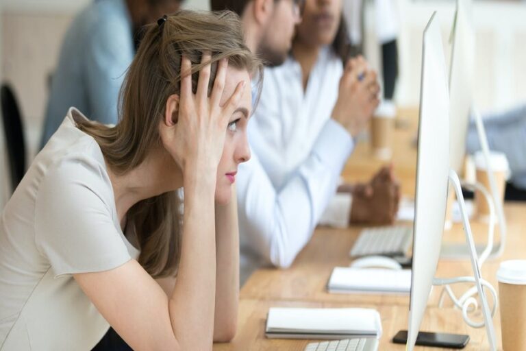 Stress Relief Tips: तनाव दूर करने के लिए करें उलटी काउंटिंग