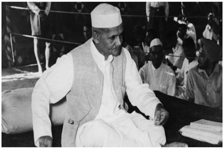Lal Bahadur Shastri: लाल बहादुर शास्त्री की मौत आज भी है रहस्य, दूध पीते ही पड़ गए थे बीमार