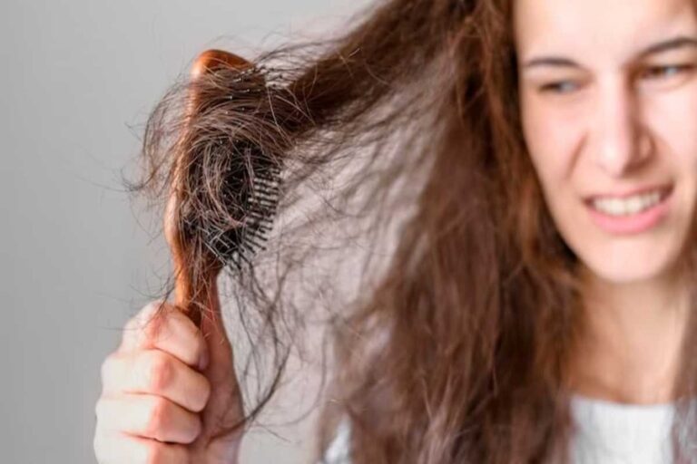 Hair Tangle Tips: इलेक्ट्रोस्टैटिक प्रतिकर्षण se सर्दियों में उलझते हैं बाल, इन 5 टिप्स से रखें ध्यान