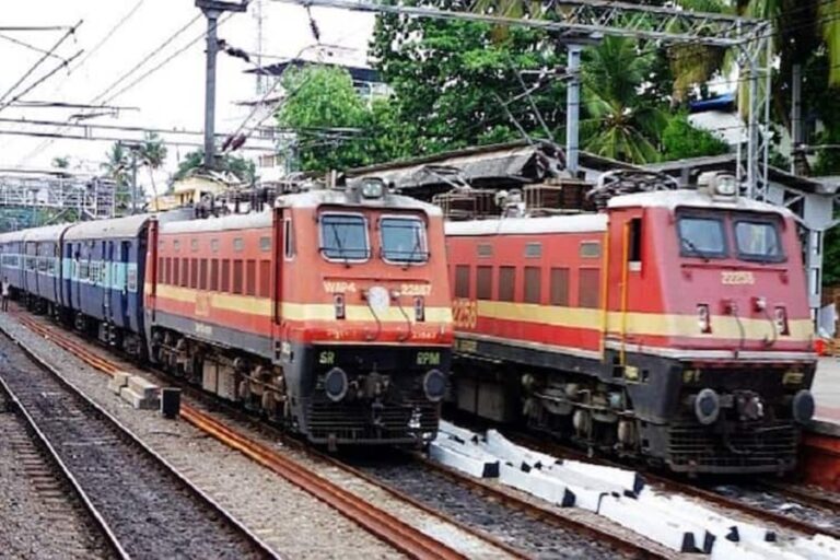 Indian Railway: रेलवे में 9000 पदों पर निकली भर्ती, 10वीं पास भी करें आवेदन
