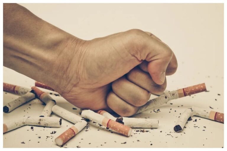 Cigarette Addiction: क्या आप भी है चेन स्मोकर? चाहते हैं सिगरेट की लत छोड़ना तो अभी से अपना लें ये हैबिट्स