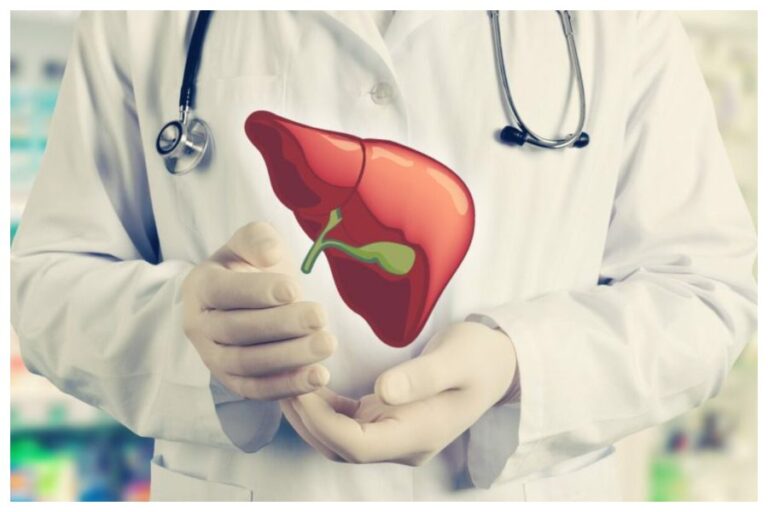 Liver Signs: लिवर टॉक्सिन्स जमा होने पर शरीर में नजर आते हैं ये संकेत, रहना होगा आपको भी सावधान