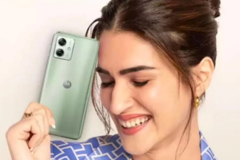 बजट के साथ खरीदें Realme 12 Pro+ स्मार्टफोन, सुंदर लुक देख लड़कियां हुई फिदा