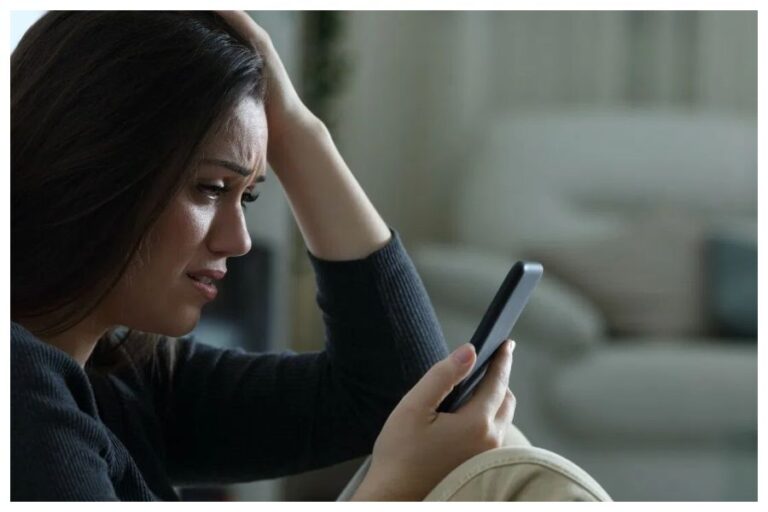 Phone Hang Settings: फोन बार-बार हैंग होने से अगर आप भी है परेशान? बस करें सैटिंग में ये चेंज, फटाफट दौड़ेगा फोन