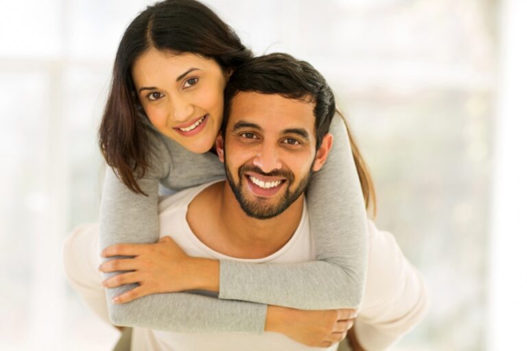 पति के लिए बेस्ट साबित होती है इस तारीख को जन्मी लड़किया, बनती है बेस्ट वाइफ