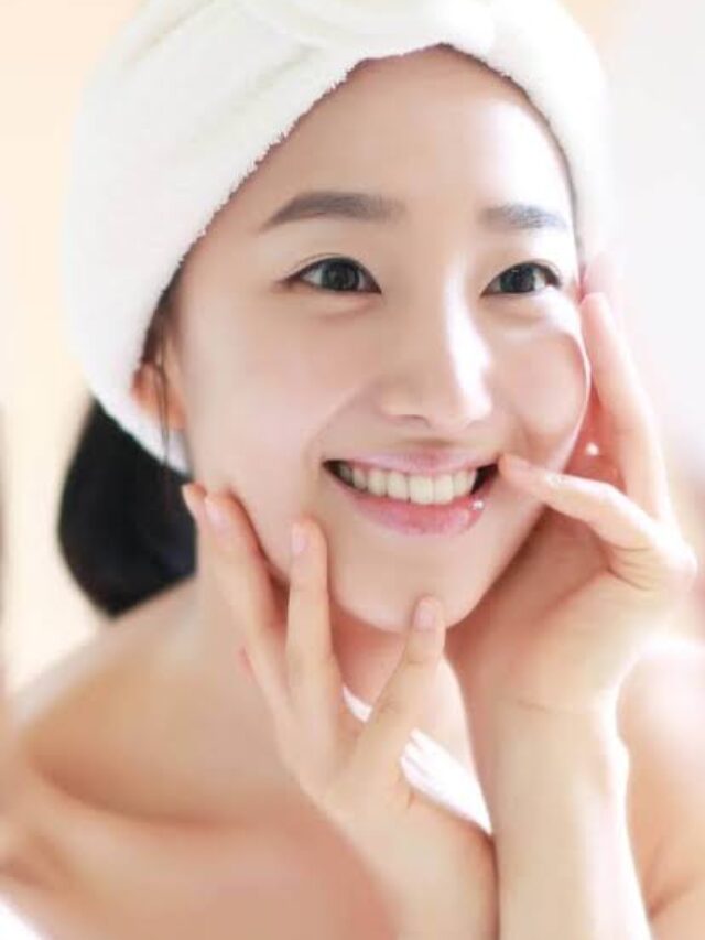 Korean Beauty Tips: कोरियन महिलाओं की तरह चाहिए शीशे सा स्किन, तो इन टिप्स को करें फ़ॉलो