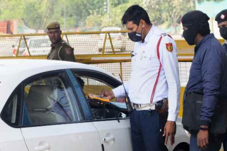 Driving License: जानिए बिना लाइसेंस के चालान से बचने की ट्रिक