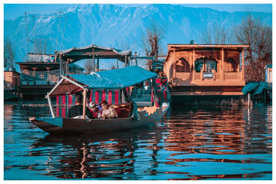 Famous Lakes In India