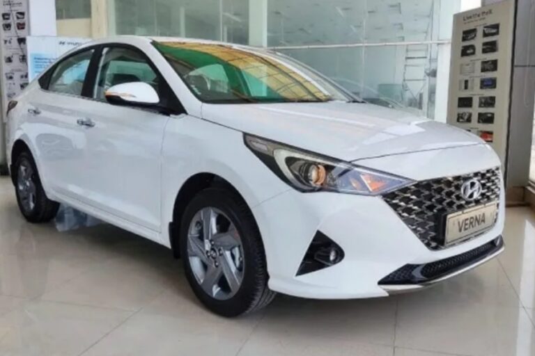Hyundai Verna जल्दी से केवल 2 लाख के खरीदें, जानें सभी फीचर्स और स्पेसिफिकेशन