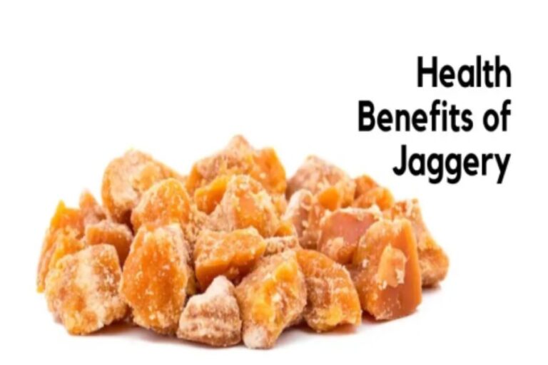 Jaggery Benefits: सोने से पहले गुड़ खाने से दूर होंती है कई गंभीर बीमारियां, आप भी जानें यहां