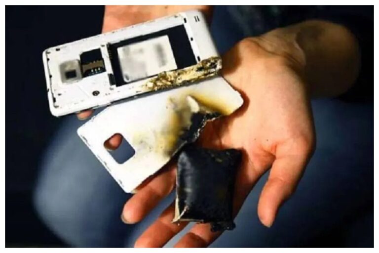 Mobile Blast Precautions: सावधान! मोबाइल ब्लास्ट न हो इसलिए न करें ये गलती, वरना भारी पड़ेगा नुकसान