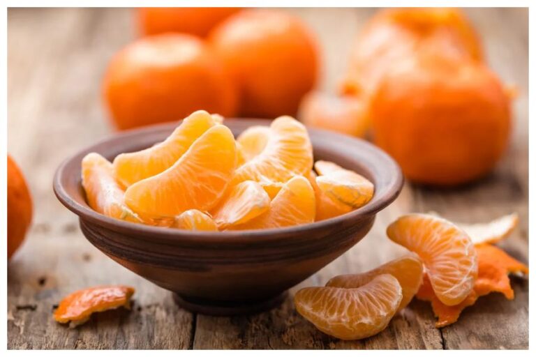 Orange Eating Benefits: हार्ट को हेल्दी रखने और रोग प्रतिरोधक क्षमता को मजबूत करने के साथ कई बीमारियों में रामबाण है संतरा, जानें