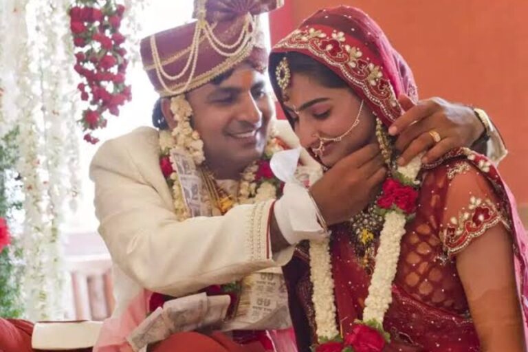 Marriage Tips: भूलकर भी ऐसे लड़के से नहीं करनी चाहिए शादी, वरना कुछ महीने में ही टूट जाएगी शादी