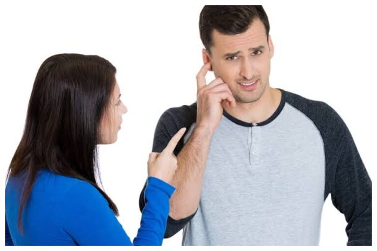 Selfish People Traits: कहीं सेल्फिश तो नहीं है आपके दोस्त और रिश्तेदार? इस तरह आसानी से लगाए पता