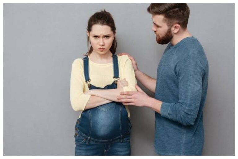 प्रेगनेंसी के दौरान पति-पत्नी की लड़ाई का बच्चे पर पड़ सकता है ये गंभीर असर,पेट में हो सकती है बच्चे की मौत