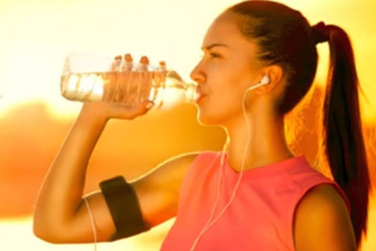 Heat Stroke: गर्मी में लू से बचने के लिए अपनाए ये टिप्स, बेहद कारगर है यह घरेलू उपाय