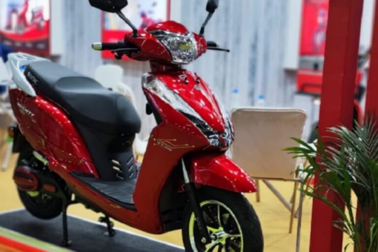 तूफ़ान भरे फीचर्स संग जबरदस्त रेंज के साथ Evtric Electric Scooter पेश, जानें कीमत