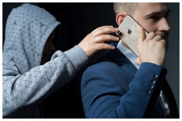 iPhone Stealing: आईफोन चोरी होने पर परेशान ना हो! ढूंढने में मदद करेंगे एपल के ये बेहद खास फीचर्स