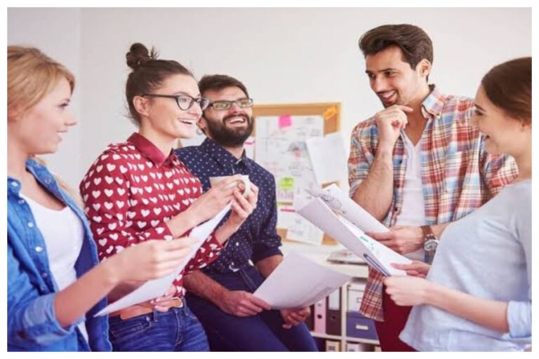 इन बातों का ध्यान रखकर आप किसी को भी कर सकते हैं इंप्रेस, हर जगह होगी आपकी तारीफ