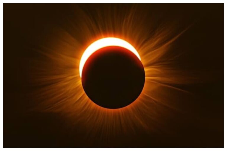 Surya Grahan 2024: इन राशियों के लिए बेहद खास होगा साल का पहला सूर्य ग्रहण, खुशियों से भर जाएगी जिंदगी