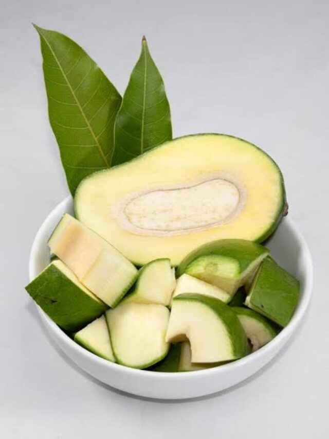 Raw Mango Benefits: स्वाद ही नहीं सेहत के लिए भी फायदेमंद है कच्चा आम, इन बीमारियों को करता है दूर