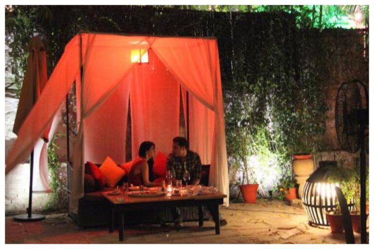 Delhi Visiting Places: Date पर जाने के लिए परफेक्ट हैं दिल्ली की ये जगहें