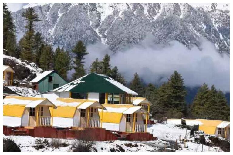 Mini Switzerland Of India: दिल्ली से 6 घंटे की दूरी पर भारत का मिनी स्विट्जरलैंड, आप भी घूमें