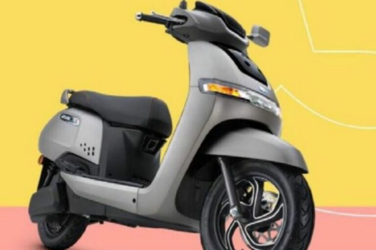 सबको अपना दीवाना बना रहा TVS iQube Scooter इतनी कीमत में खास फीचर