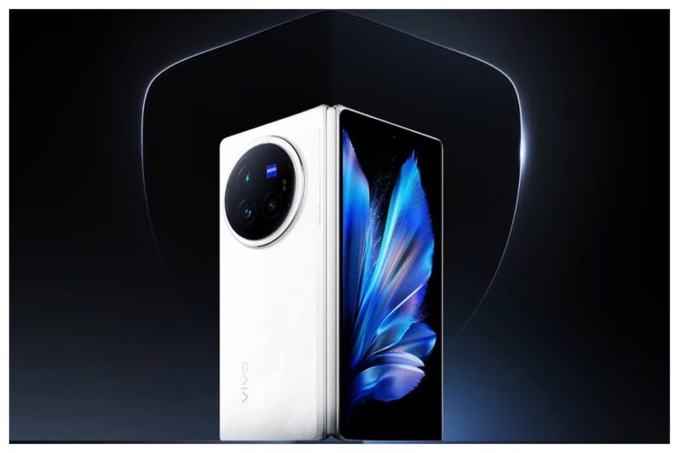 Vivo x Fold 3 Pro: वीवो का गर्दा उड़ाने आया पहला शानदार फोल्डेबल फोन, जानें इसकी फीचर्स और कीमत