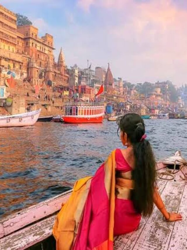 Tourism: वाराणसी घूमने जाएं तो इन जगहों की जरूर करें सैर, वरना अधूरी रह जाएगी ट्रिप