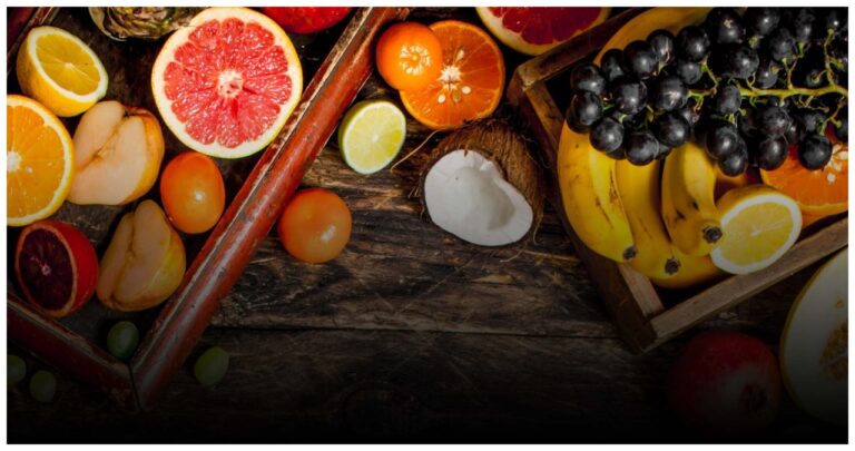 FRUITS RICH WITH WATER