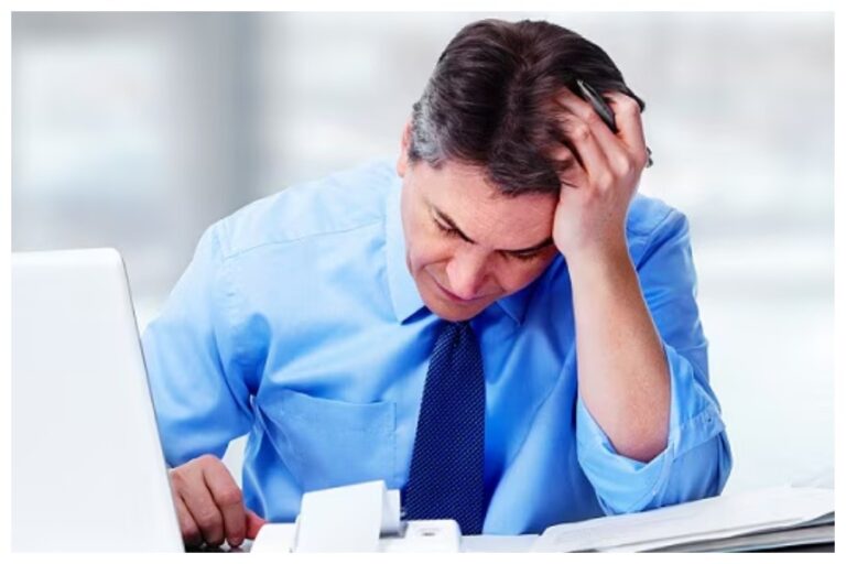 Mental Health Tips: स्ट्रेस और डिप्रेशन में बना लिया है ओवरइटिंग को अपना साथी, तो इससे छुटकारा पाने के लिए करें ये काम