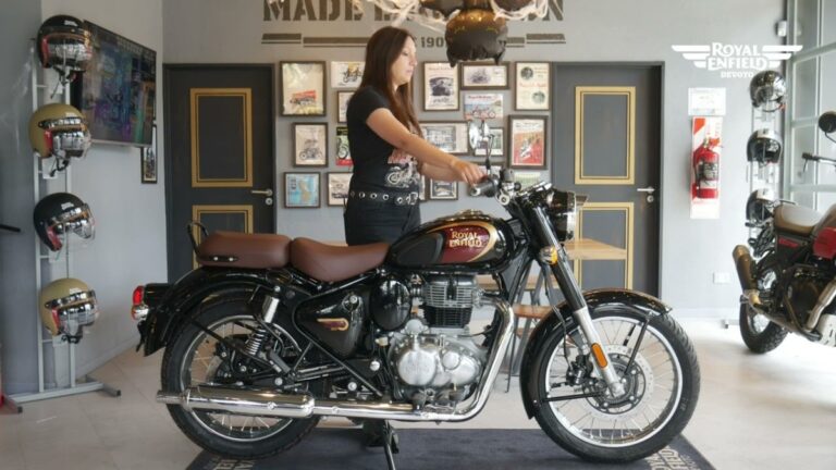 Royal Enfield की इस नई बाइक के आगे उड़ी Bajaj और Hero की नींद, देखें तस्वीरें