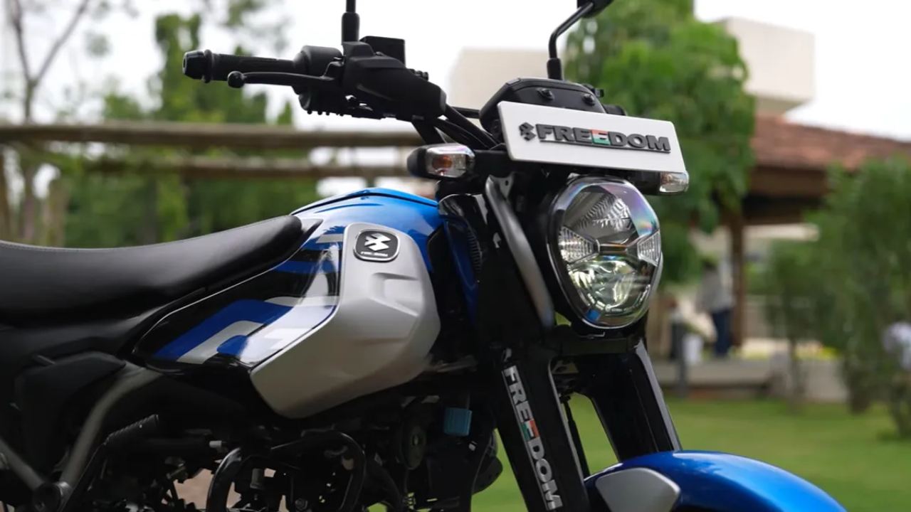 bajaj cng bike