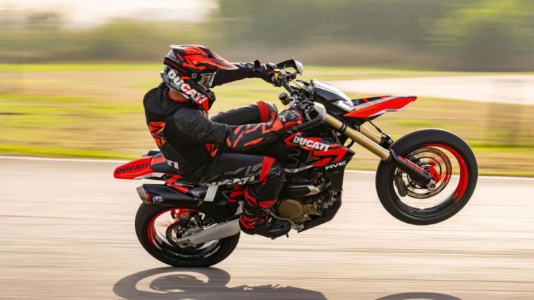 लॉन्च हुई हॉलीवुड स्टाइल नई Ducati Hypermotard 698 Mono, 5 सेकंड में पकड़ती है रफ्तार, जानें कीमत
