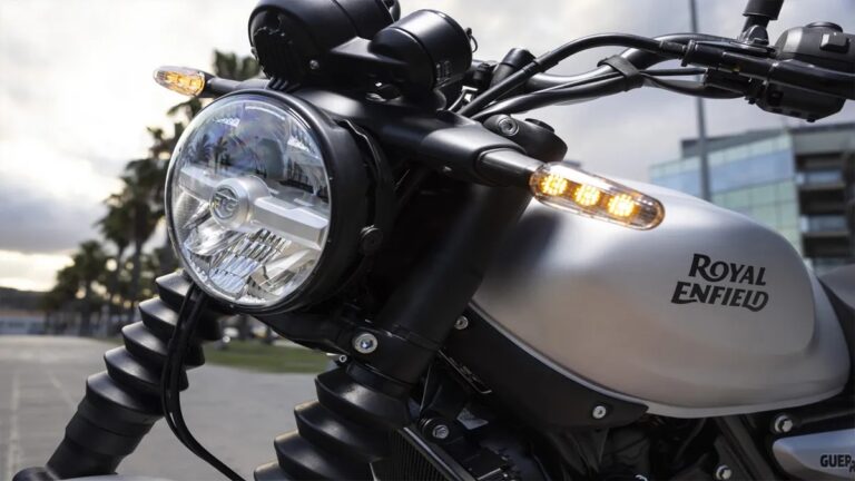 Royal Enfield की इस नई बाइक के आगे सबकी बोलती बंद, लॉन्च के बाद शोरूम पर लगी लाइन
