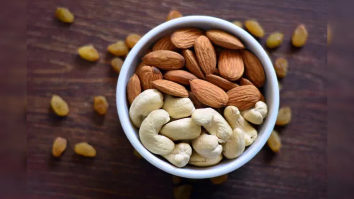 Cashew or Almond Which is Better Cashew or Almond Which is Better