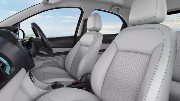 ‘मिडिल क्लास’ वालों की बल्ले-बल्ले, महज 7.99 लाख में मिल रही ये हाई क्लास ‘फैमिली कार’