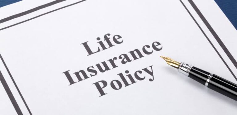 आज से बदल गए Life Insurance के नियम, पॉलिसी सरेंडर करने पर भी मिलेगा लाभ    