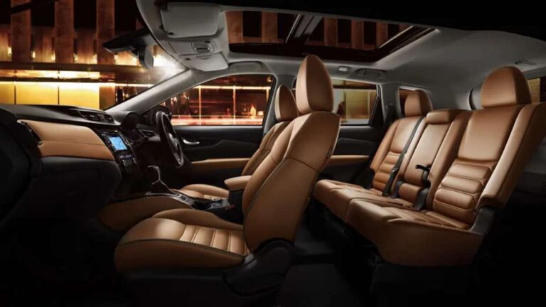 मस्कुलर लुक और 7 Seat, इनोवा छोड़ दिवाली पर इस कार को पसंद कर रहे लोग