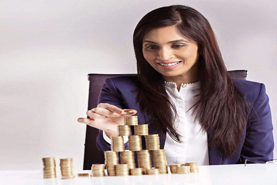 4 Ways to Invest with Your Wife for Higher Returns पत्नी के साथ निवेश करने के 4 तरीके, बेहतर रिटर्न और टैक्स बचत के लिए।