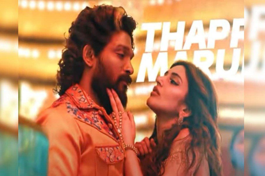 फिल्म 'Pushpa 2 The Rule' के गाने "किसिक" में Allu Arjun और श्रीलीला की परफॉर्मेंस।