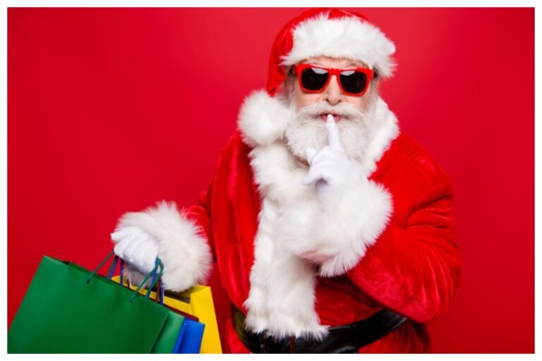 Secret Santa Gift Ideas: क्रिसमस पर अगर आप भी बन रहे हैं सीक्रेट सेंटा, तो गिफ्ट्स के पर्फेक्ट आइडिया मिलेंगे यहां