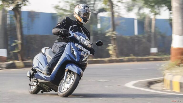 Honda के इस धाकड़ स्कूटर की रोजाना 6000 यूनिट्स की हो रही सेल, कीमत बेहद कम