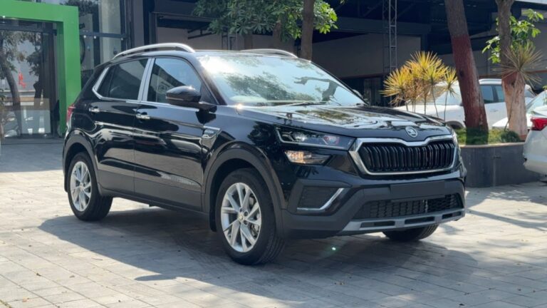 कार लेने वालों को नए साल का तोहफा, इस धाकड़ लुक्स वाली SUV पर मिल रहा 3 लाख का डिस्काउंट